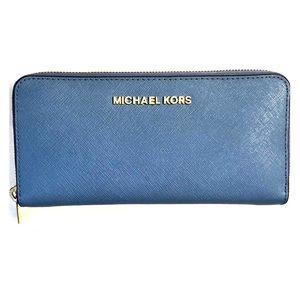 Michael Kors Jet Set Travel Zip Around Wallet
